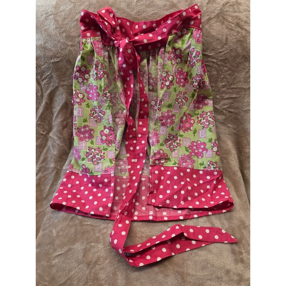 Vintage Style Pink Green Floral Polka Dot Half Apron Daisy Lace Pocket